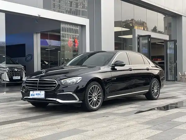 Mercedes-Benz E-Class 2023