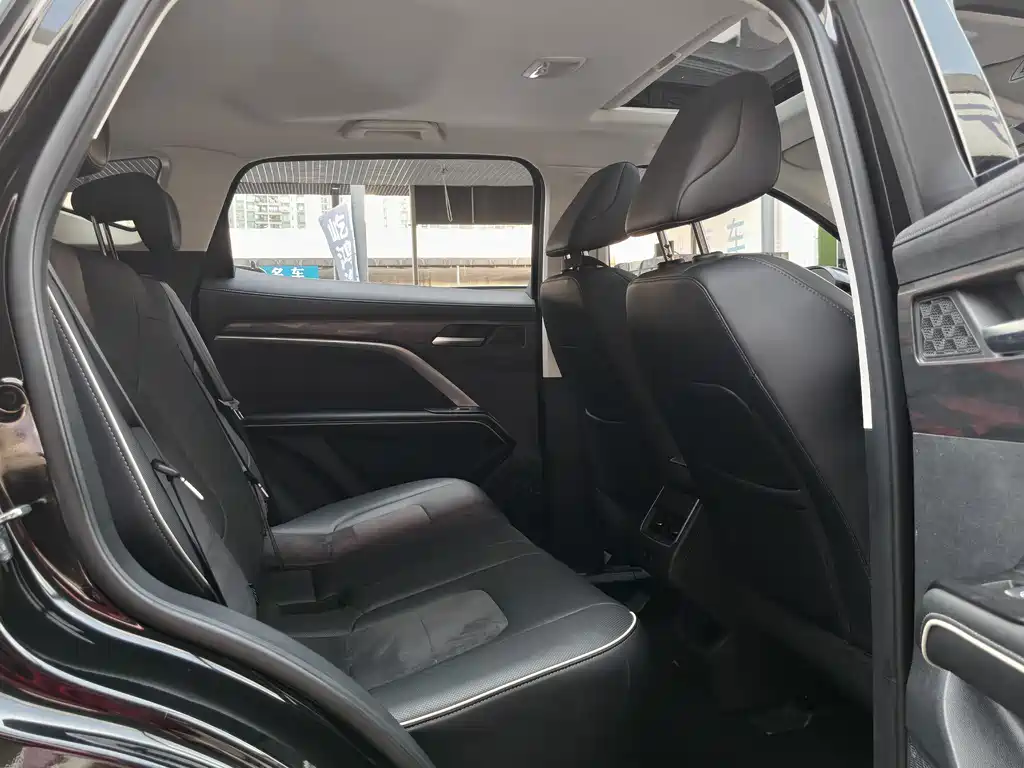 Haval H6 2023 — фото 16