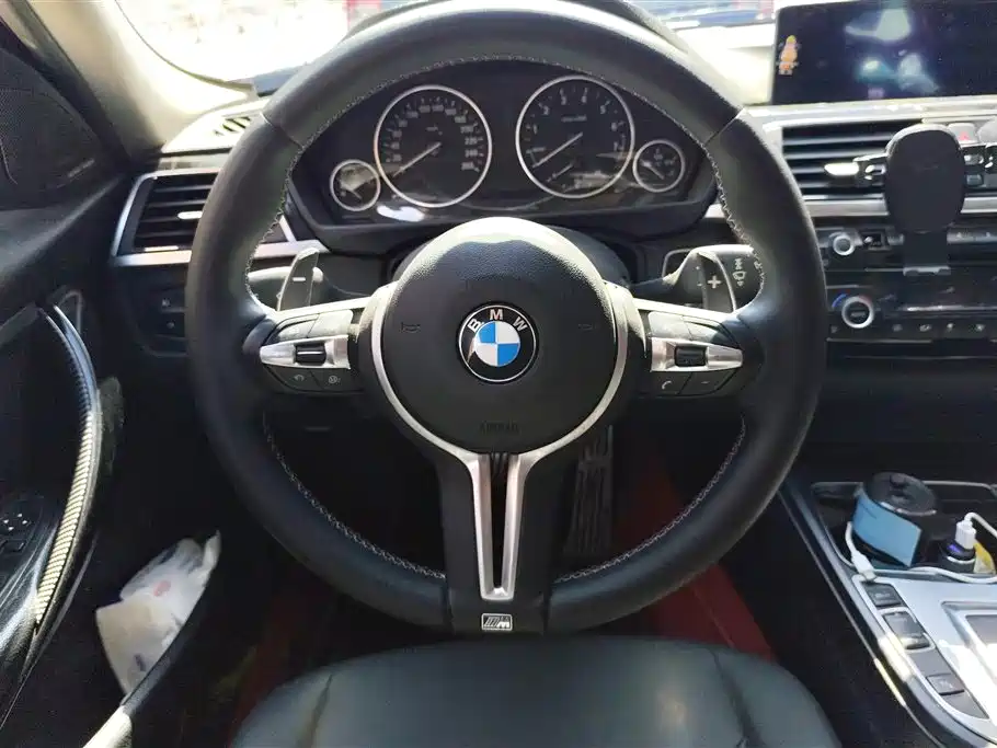 BMW 3 Series 2016 — фото 15