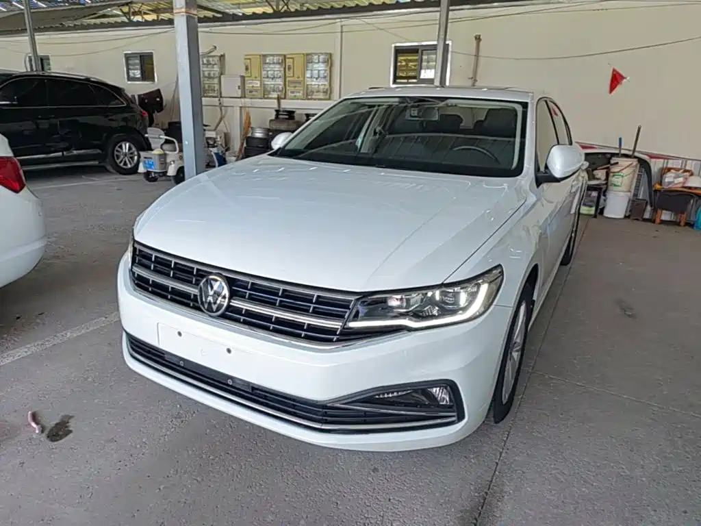 Volkswagen Bora 2021