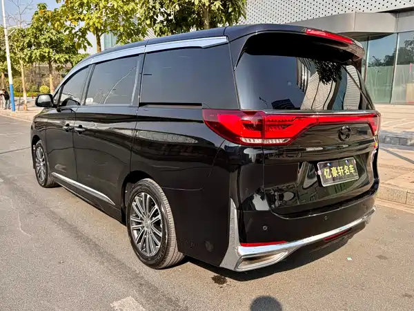 GAC Trumpchi M8 2021