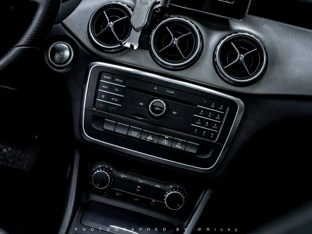Mercedes-Benz GLA 2016