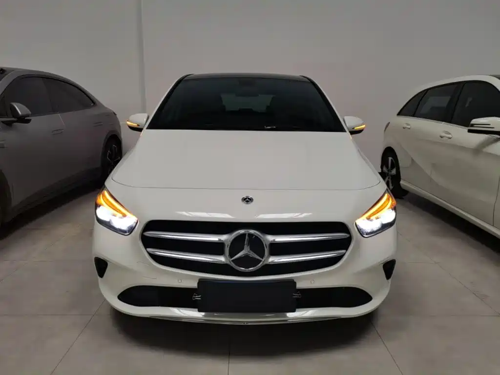 Mercedes-Benz B-Class 2021