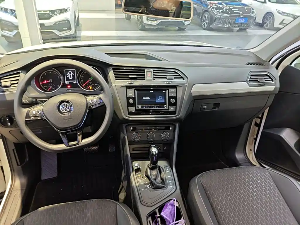 Volkswagen Tiguan L 2019 — фото 10