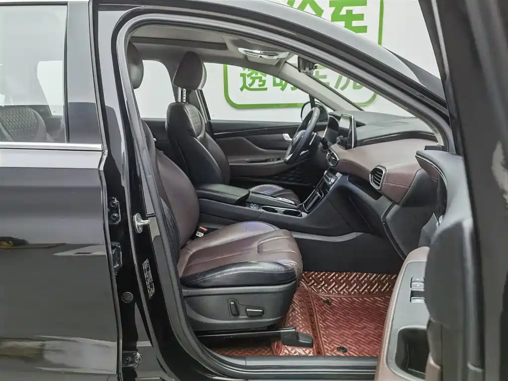 Hyundai Santa Fe 2019 — фото 23
