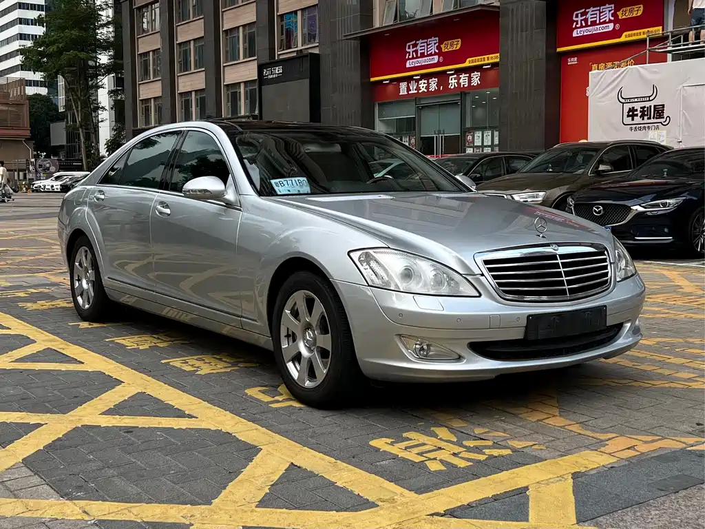 Mercedes-Benz S-Class 2006 — фото 1