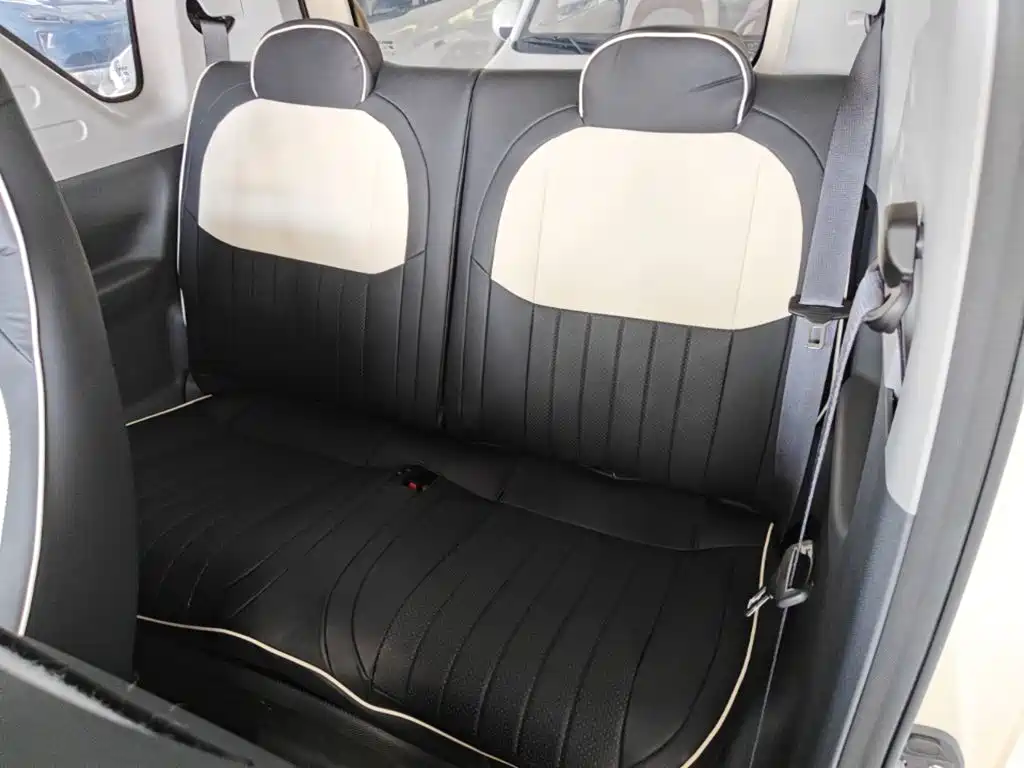 Geely Galaxy Panda 2025 — фото 17