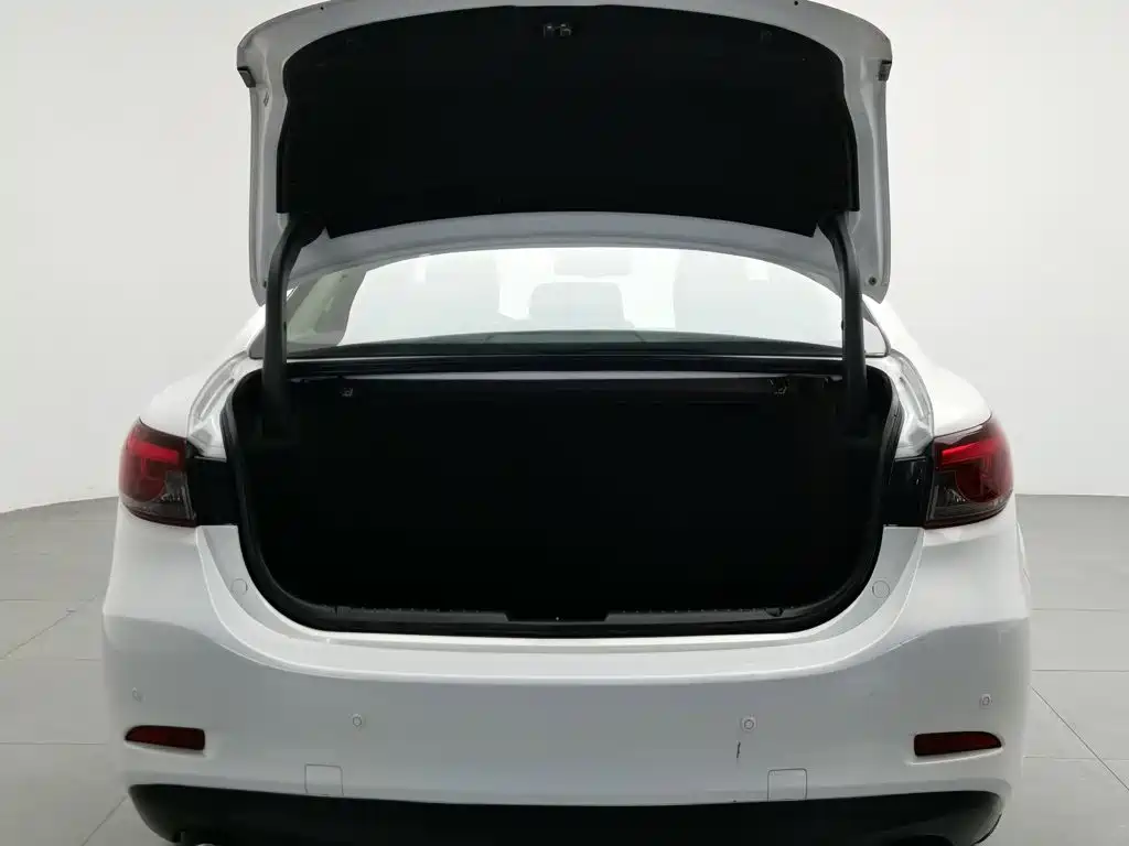 Mazda Atenza 2018 — фото 16