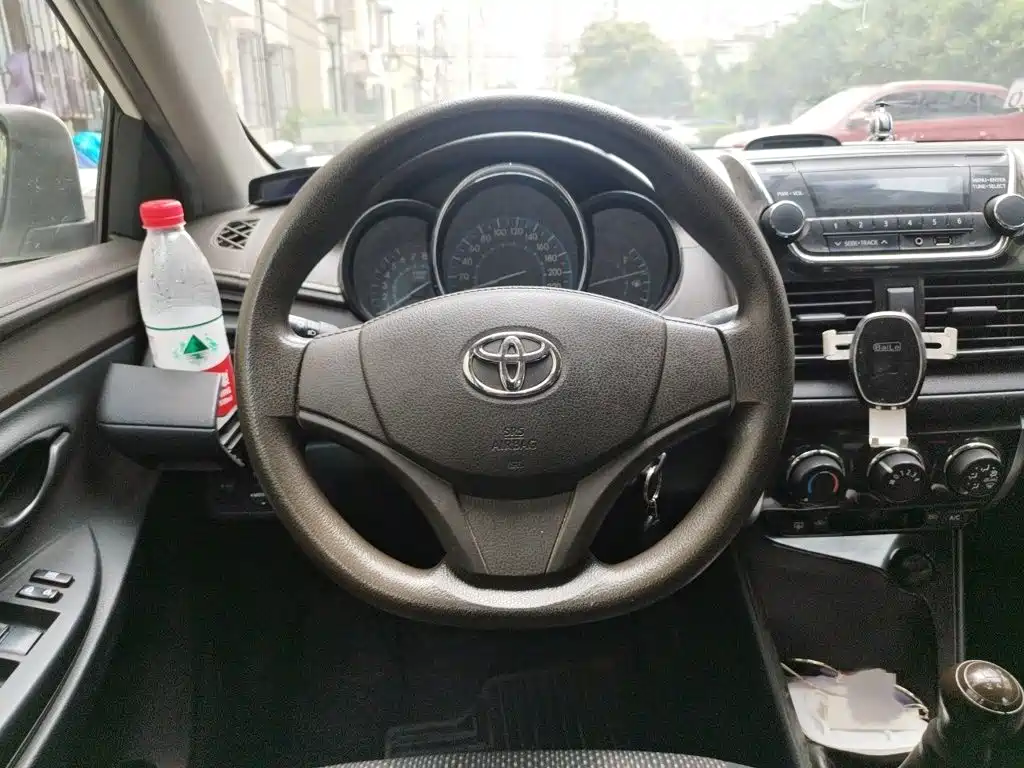 Toyota Vios 2015