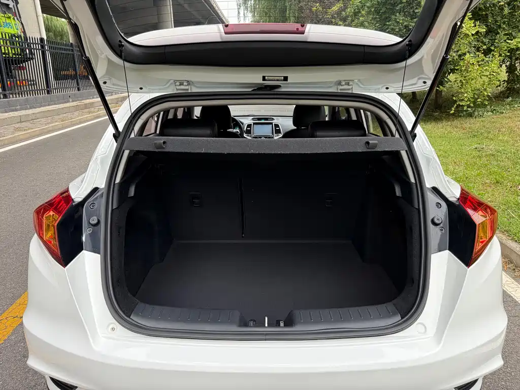 Changan Eado XT 2015 — фото 19