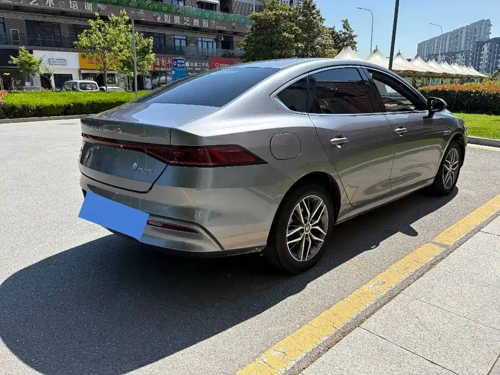 BYD Qin PLUS 2022 — фото 7
