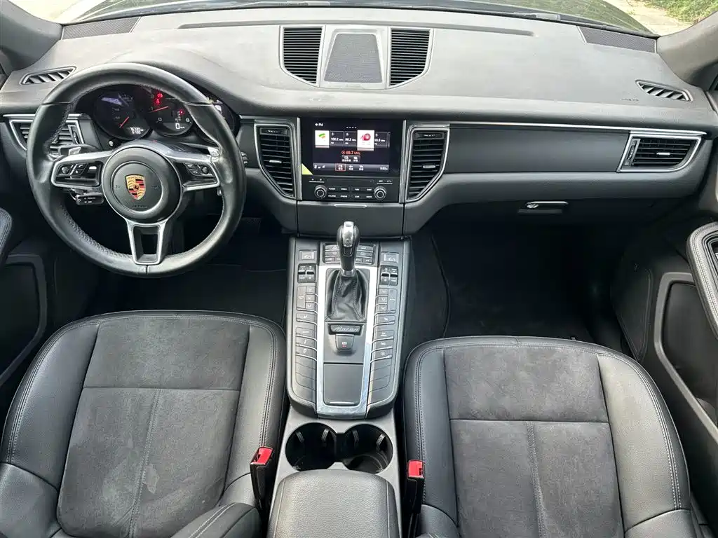 Porsche Macan 2018 — фото 8