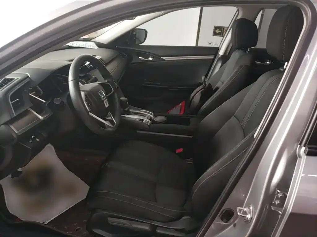 Honda Civic 2017 — фото 15