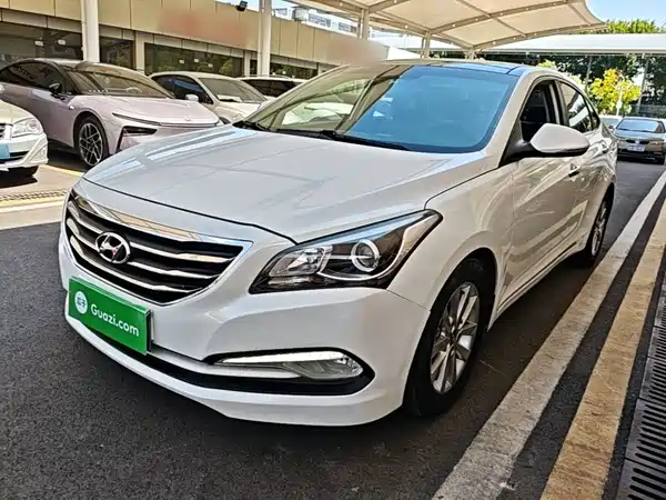 Hyundai Mistra 2015
