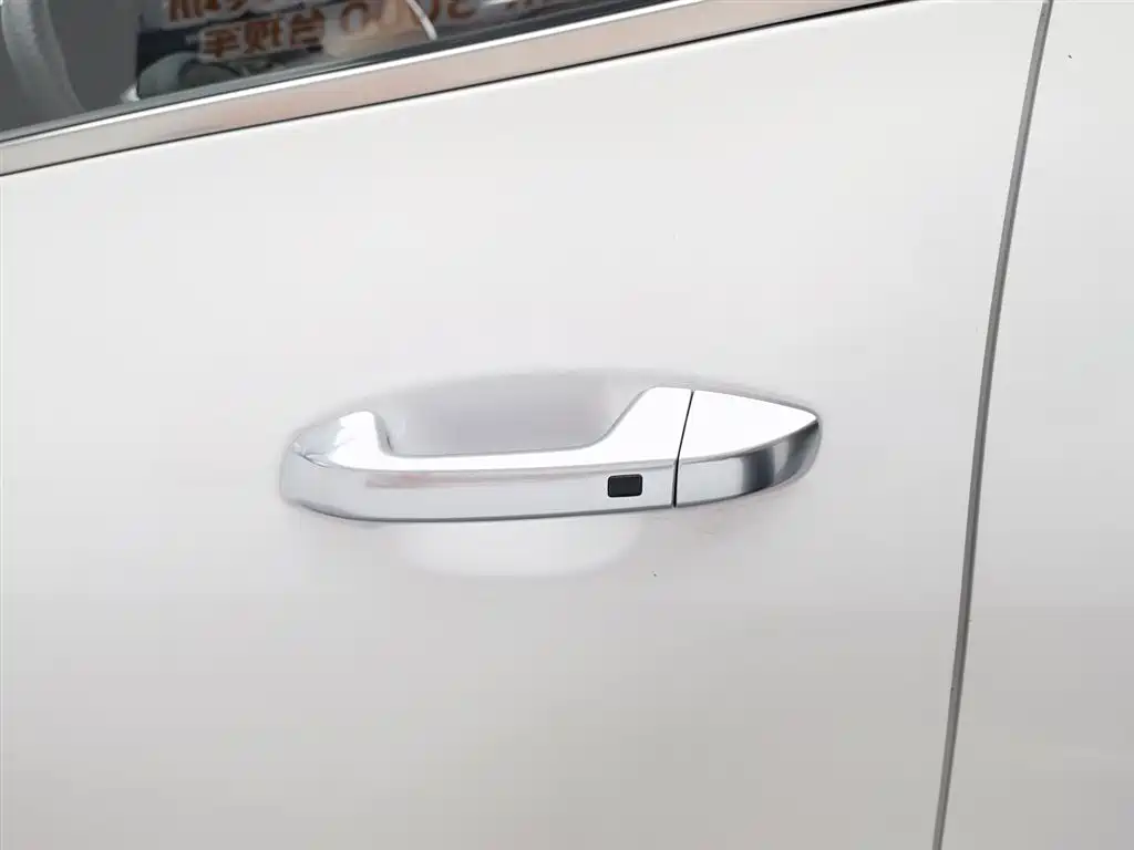 Kia KX3 2020 — фото 18
