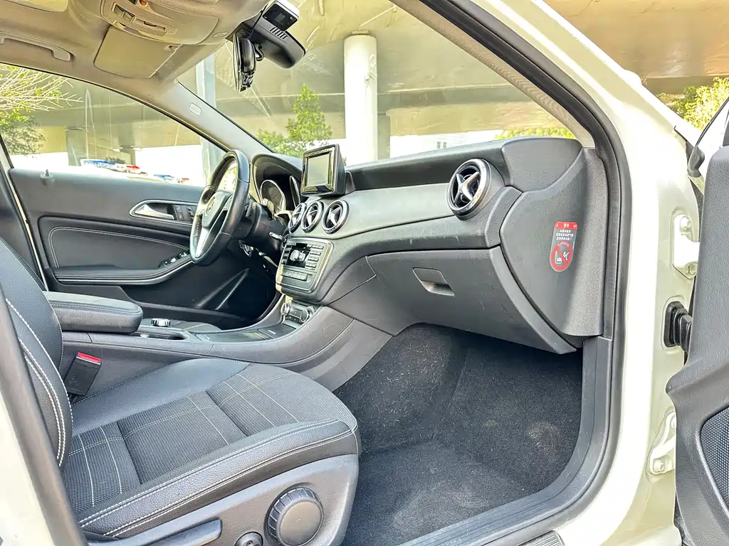 Mercedes-Benz GLA 2015 — фото 6