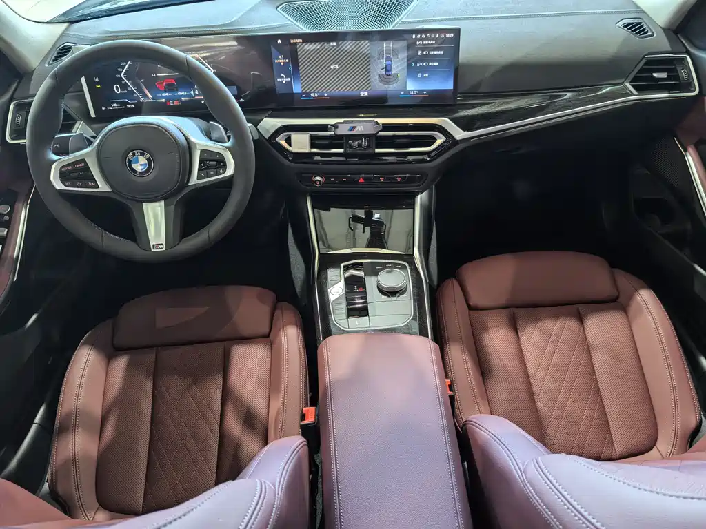 BMW 3 Series 2023 — фото 16