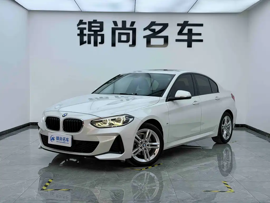 BMW 1 Series 2019 — фото 1