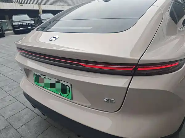 NIO ET5 2024