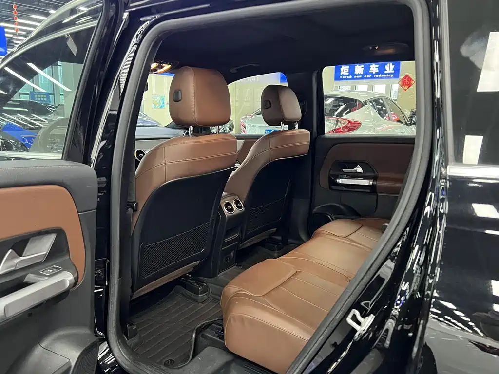 Mercedes-Benz GLB 2021