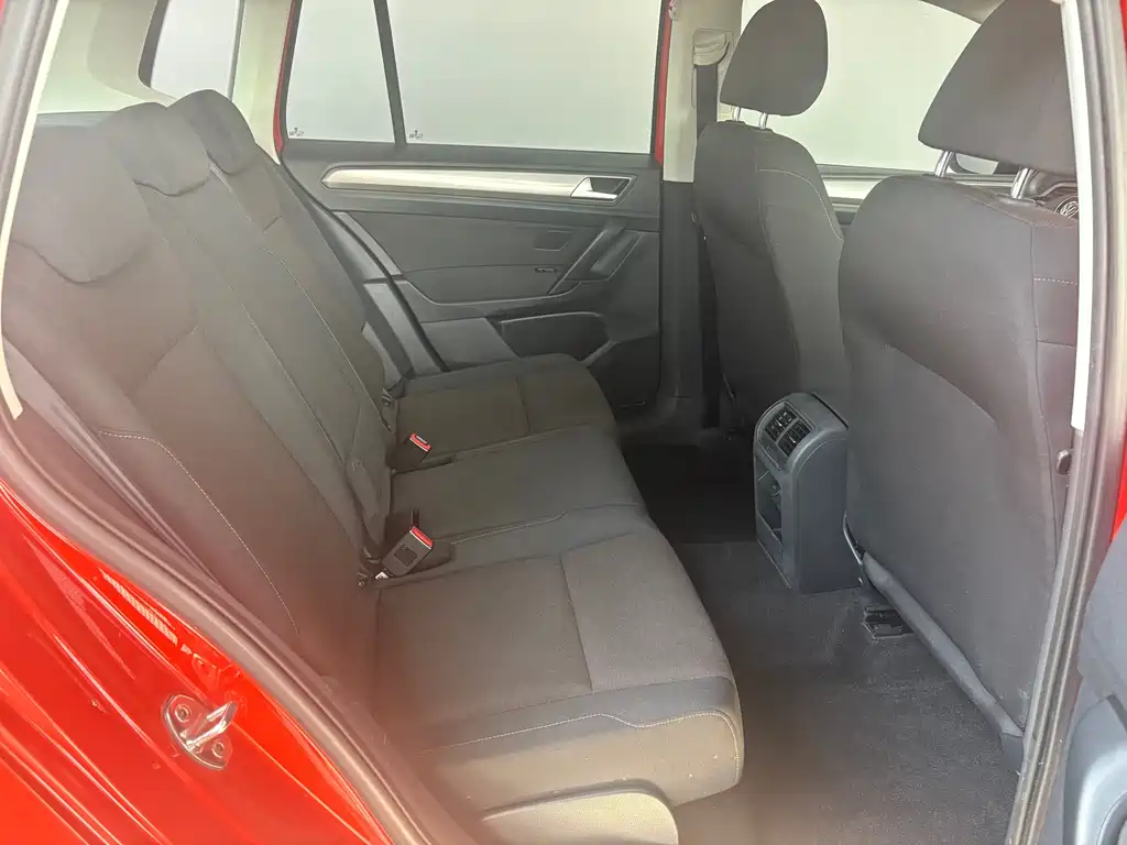 Volkswagen Golf Sportsvan 2019 — фото 13