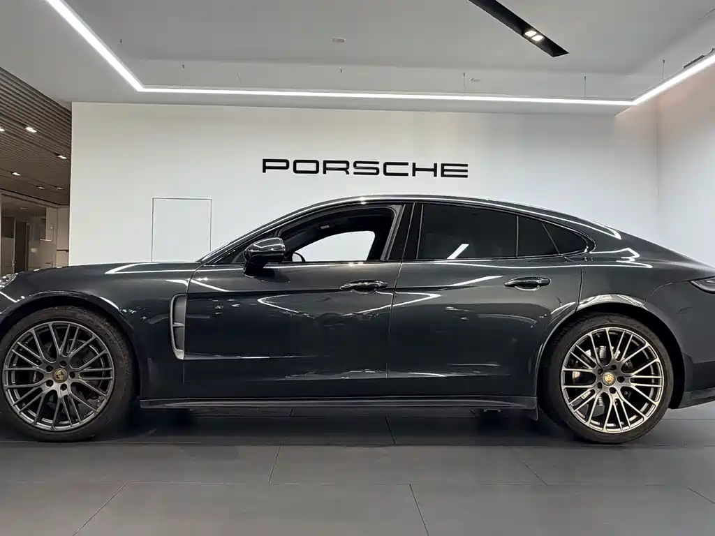 Porsche Panamera 2024 — фото 3