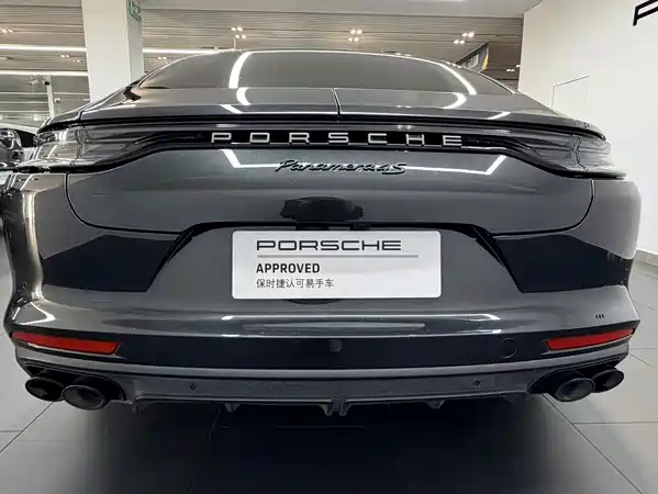Porsche Panamera 2024