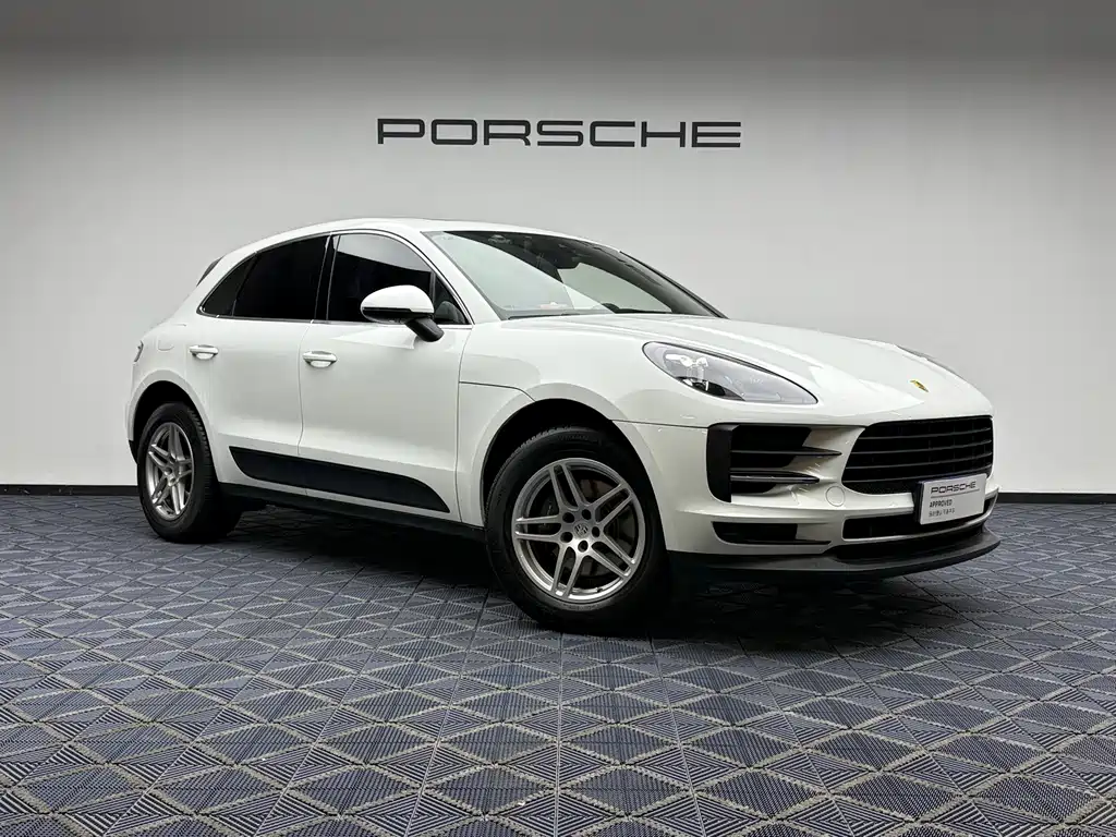 Porsche Macan 2021 — фото 15