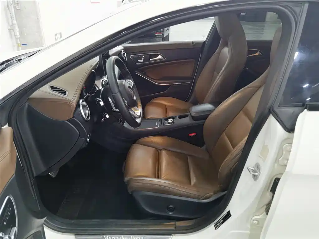 Mercedes-Benz CLA 2016 — фото 10