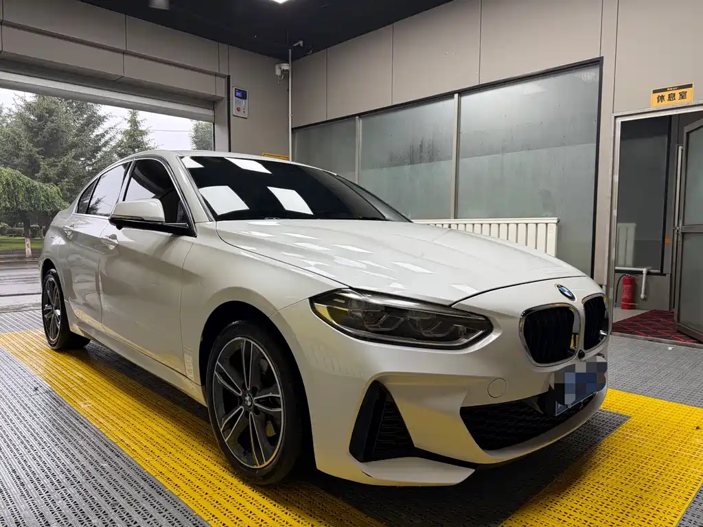 BMW 1 Series 2023