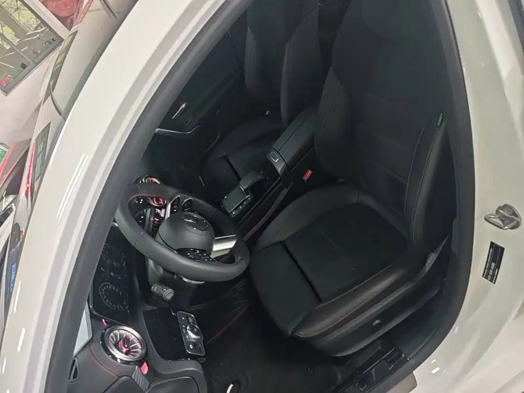 Mercedes-Benz A-Class 2023 — фото 15