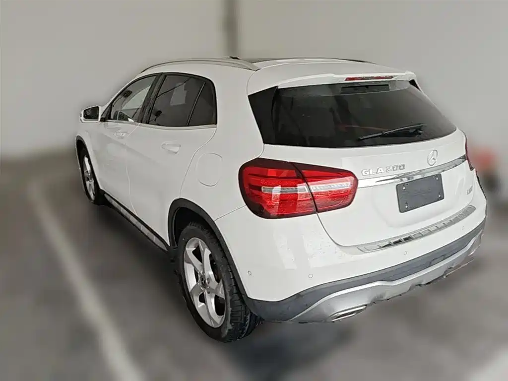 Mercedes-Benz GLA 2018 — фото 9