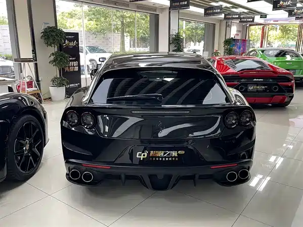 Ferrari GTC4Lusso 2017