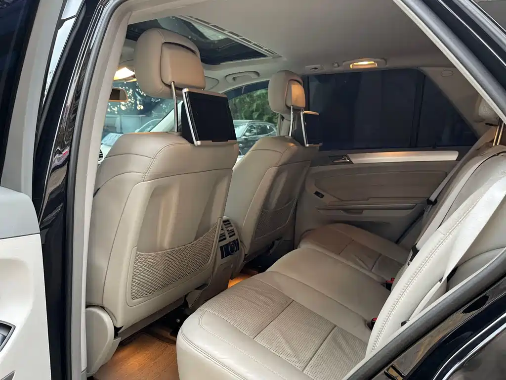 Mercedes-Benz M-Class AMG 2012 — фото 8