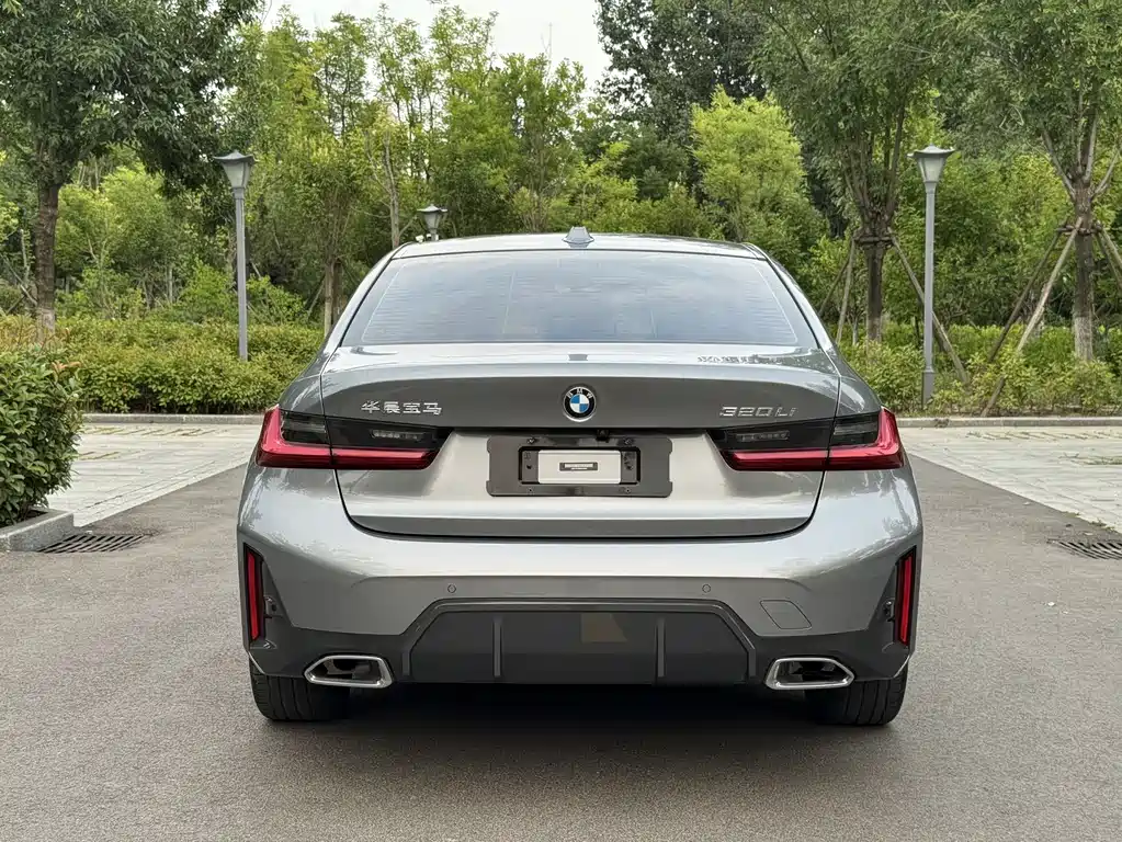 BMW 3 Series 2023