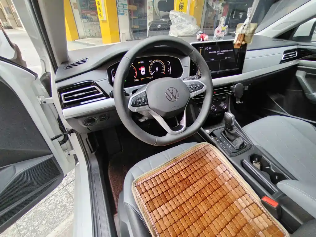 Volkswagen Lavida 2025