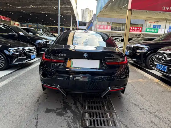 BMW i3 2023