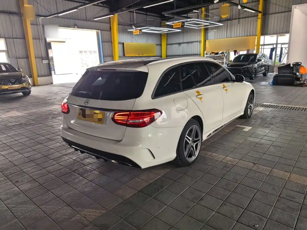 Mercedes-Benz C-Class 2019