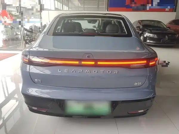 Leapmotor B01 2025