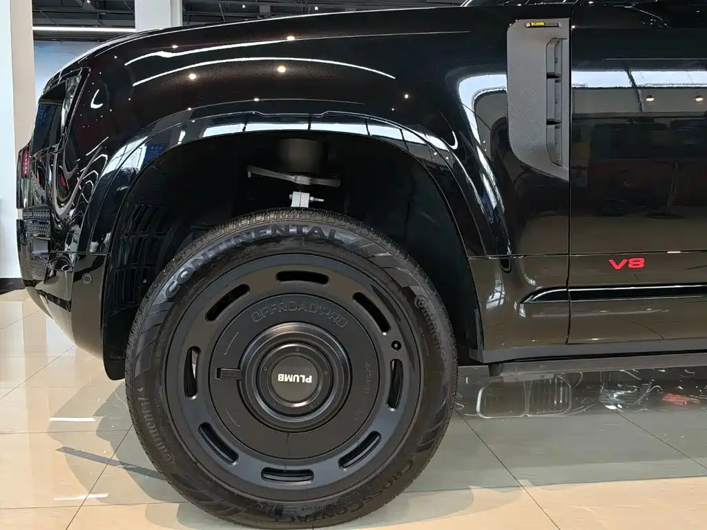 Land Rover Defender 2025 — фото 9