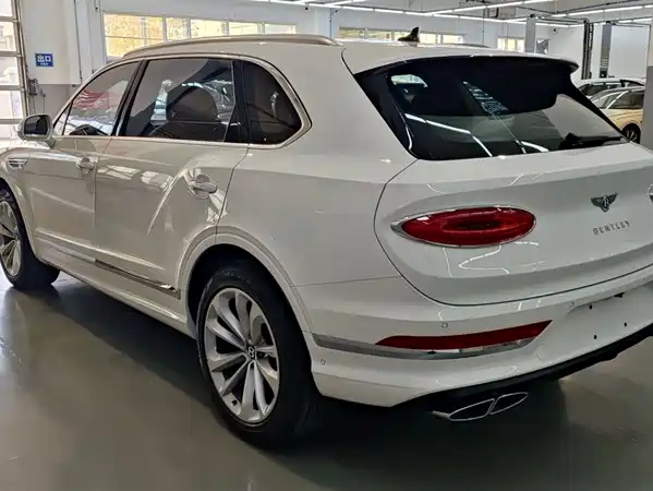 Bentley Bentayga 2024