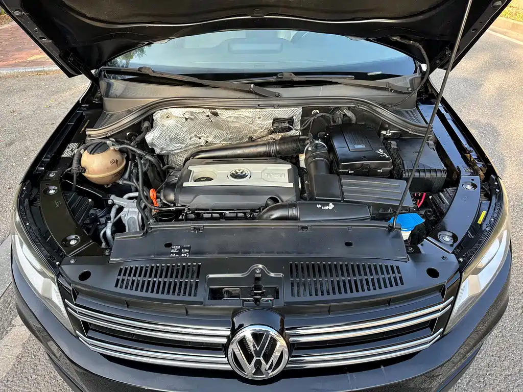 Volkswagen Tiguan 2015 — фото 19