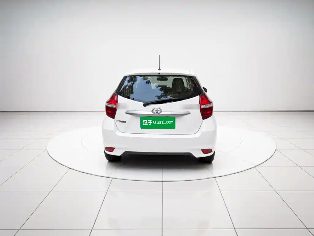 Toyota Yaris L 2019