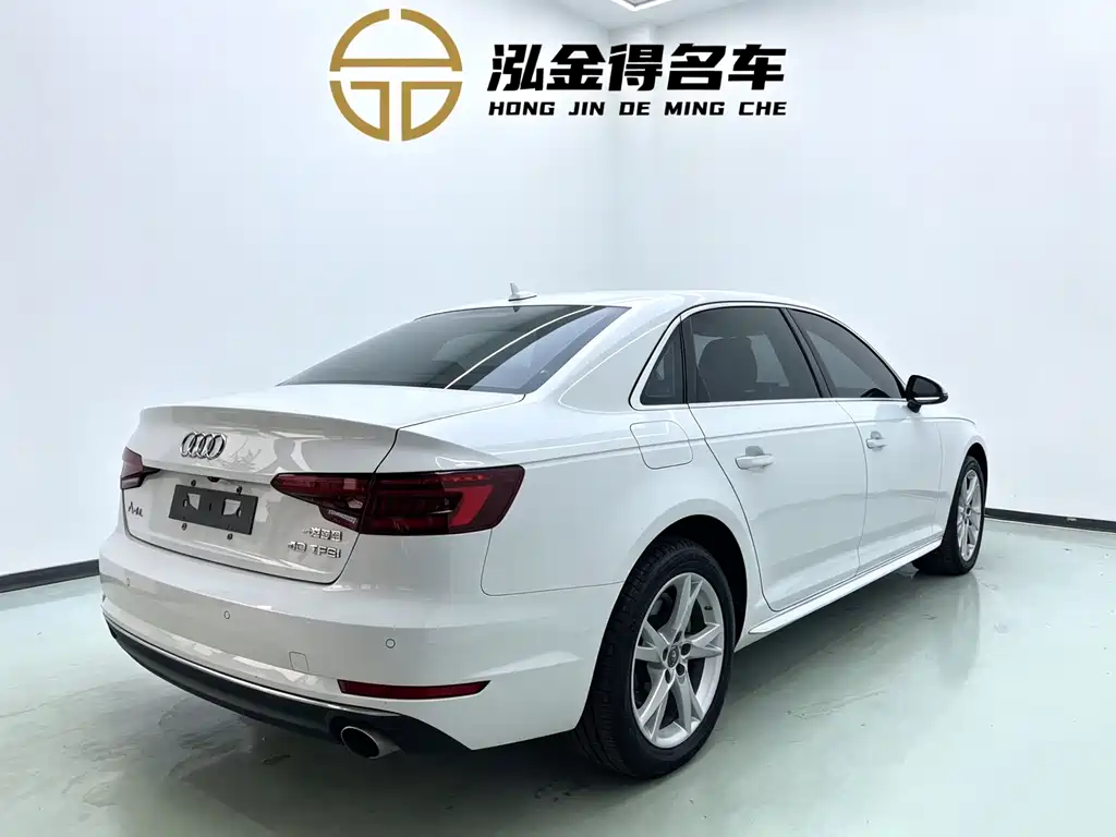 Audi A4L 2018 — фото 6