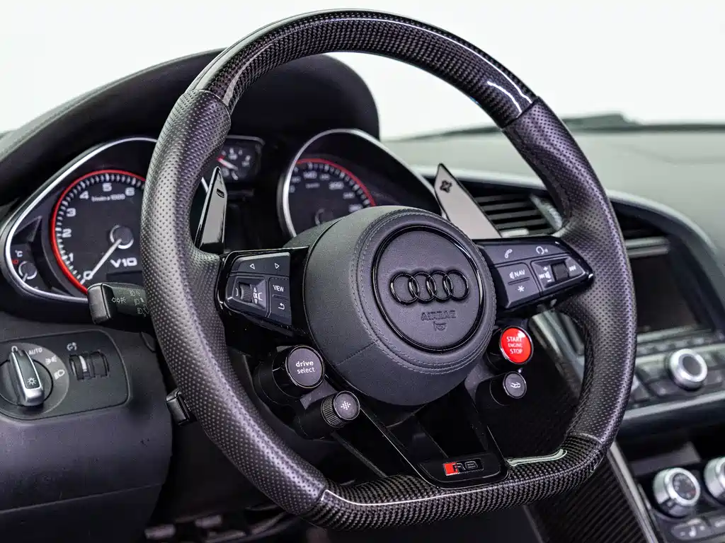 Audi R8 2013 — фото 15