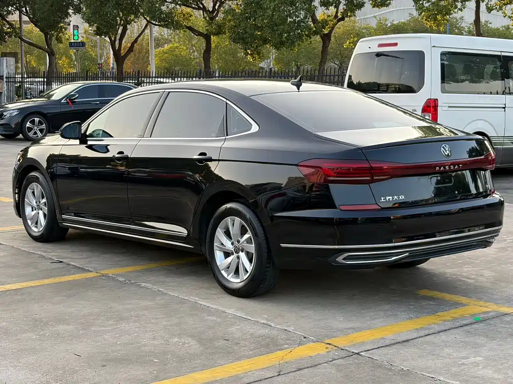 Volkswagen Passat 2022