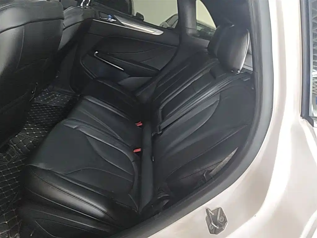 Lincoln MKC 2020 — фото 17