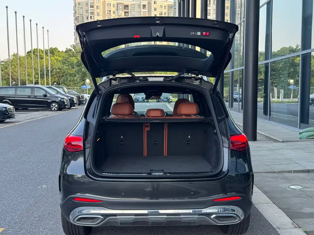 Mercedes-Benz GLC 2024