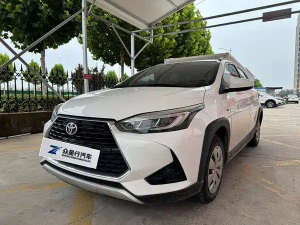 Toyota Yaris L 2022