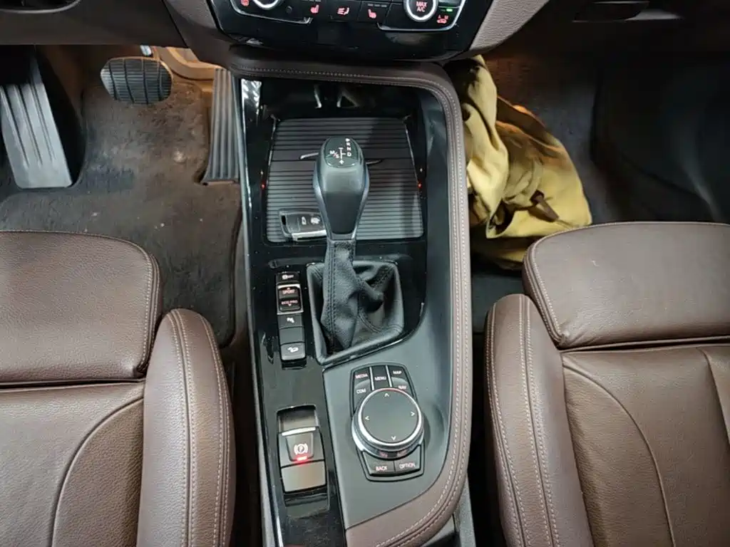 BMW X1 2018 — фото 14